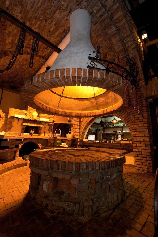 Hotel Restaurant Bujtina E Gjelit Tirana Exterior foto